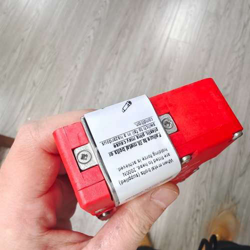 AB罗克韦尔安全门开关TLS3-GD2 440G-T2726 - 图0