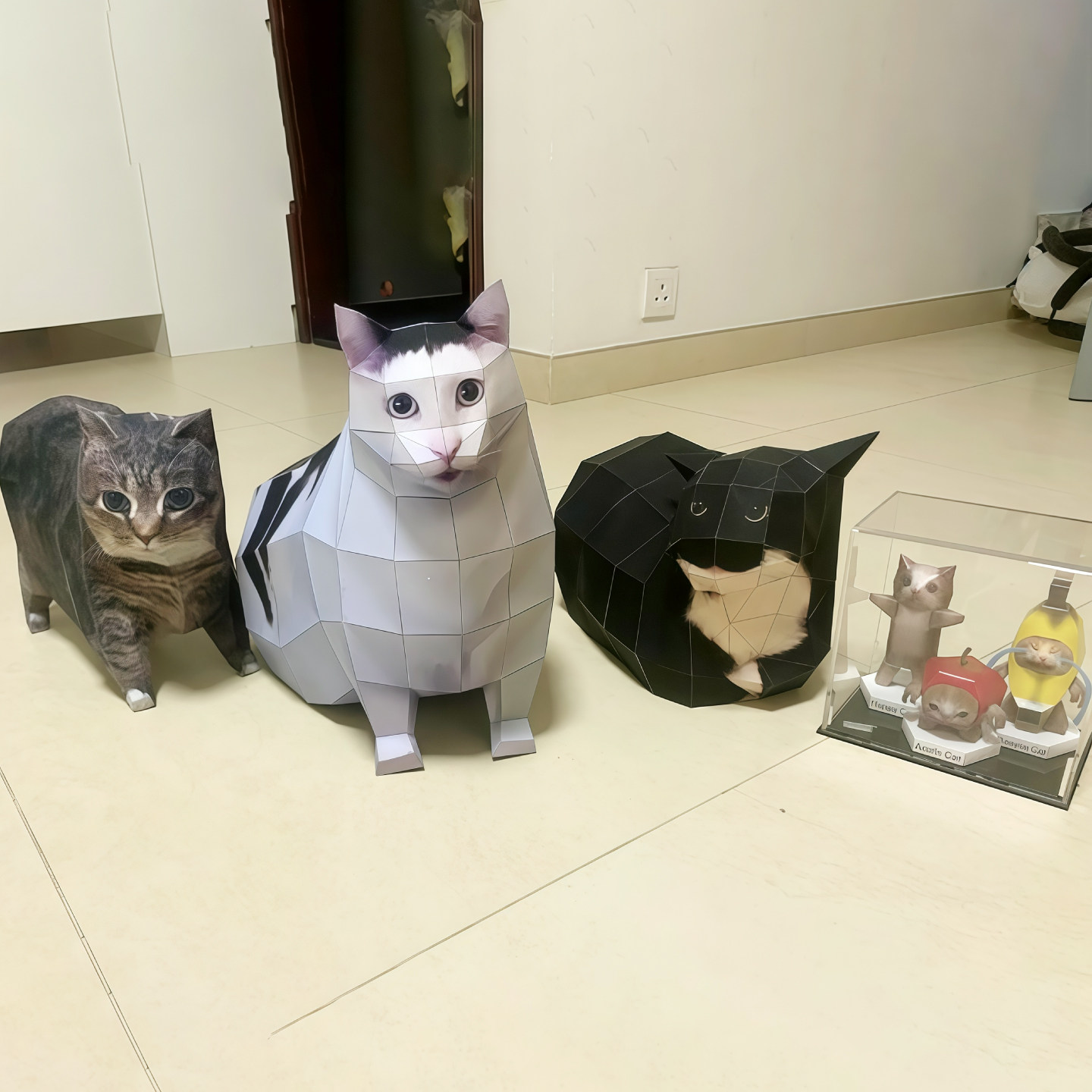 oiiai猫meme纸模型图纸huh猫Polite猫旋转疑惑苹果香蕉猫手工DIY,淘宝优惠券,粉丝福利购,淘宝优惠卷