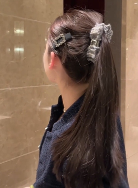 法式复古简约香蕉夹千金风发饰