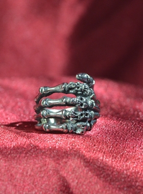 夸张骷髅手首饰品钛钢戒指