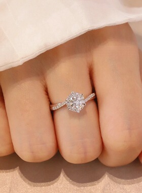 仿莫桑石女戒指求婚订婚开口扭臂璀璨