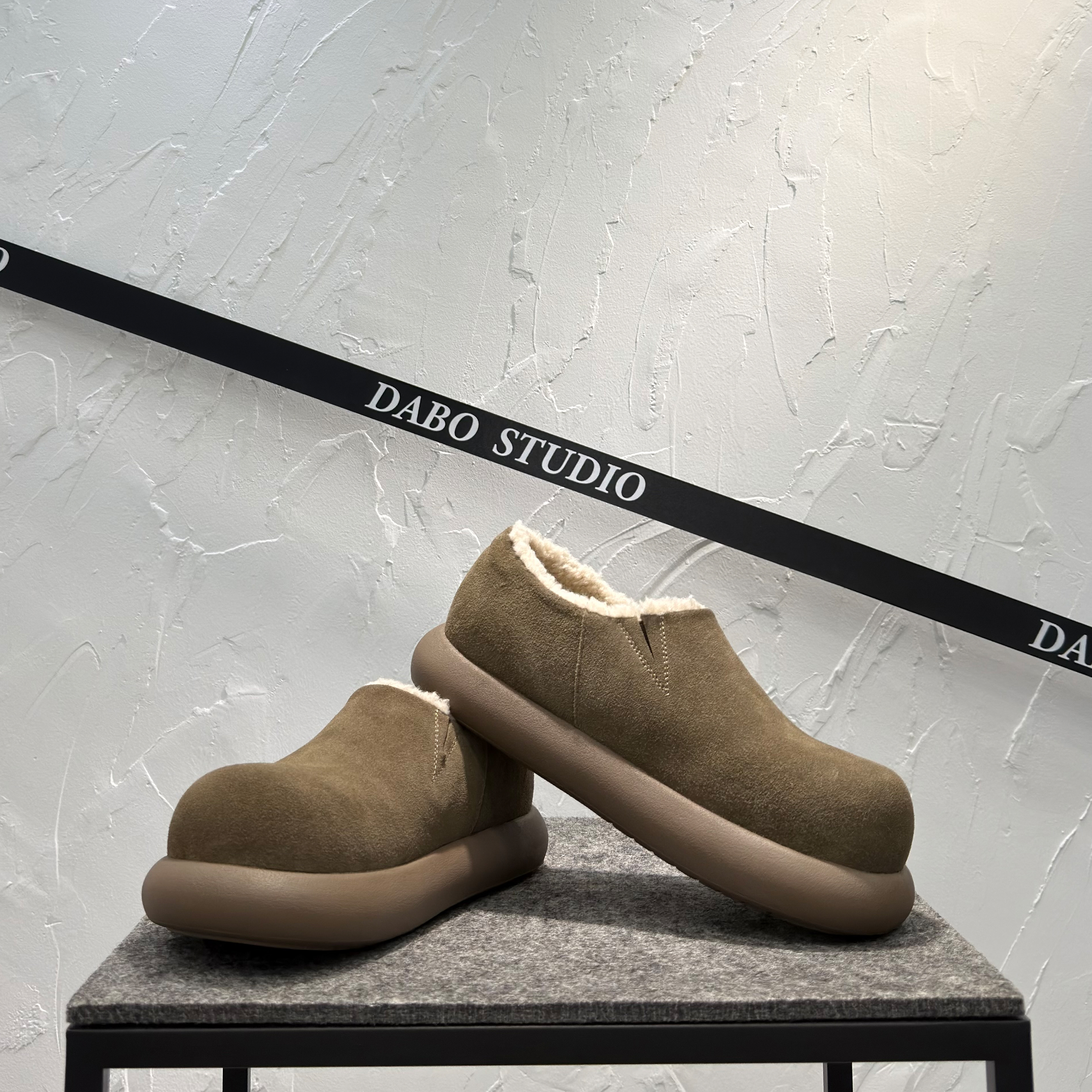 小土豆勃肯鞋男2025冬季真皮大头鞋加绒保暖一脚蹬棉鞋厚底雪地靴 - 图1