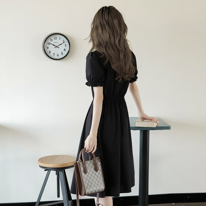 黑色夏季2022新款泡泡袖气质连衣裙 泛爱众连衣裙