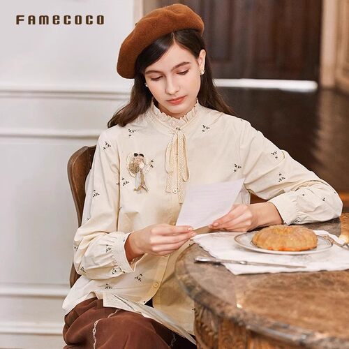 Famecoco折扣店文艺复古花朵刺绣衬衫木耳边立领衬衣FAB8BH025 - 图2
