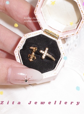 ZZZITA 自由信使•Free Message～小众闪钻十字架鸢尾花尾戒戒指