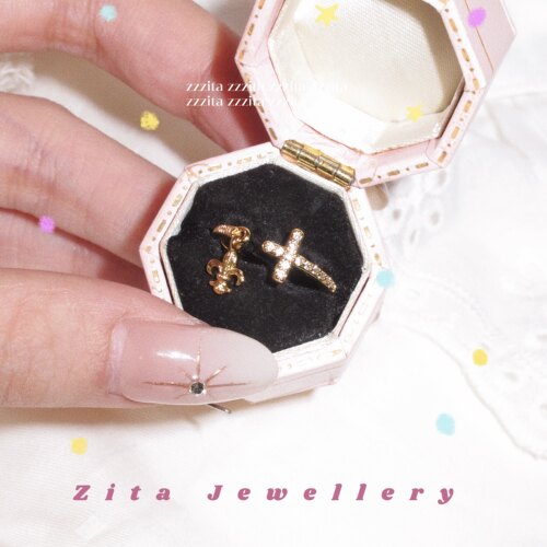 ZZZITA 自由信使•Free Message～小众闪钻十字架鸢尾花尾戒戒指 - 图1