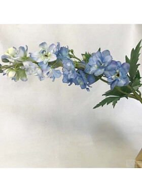 渐变蓝紫色翠雀花仿真花枝