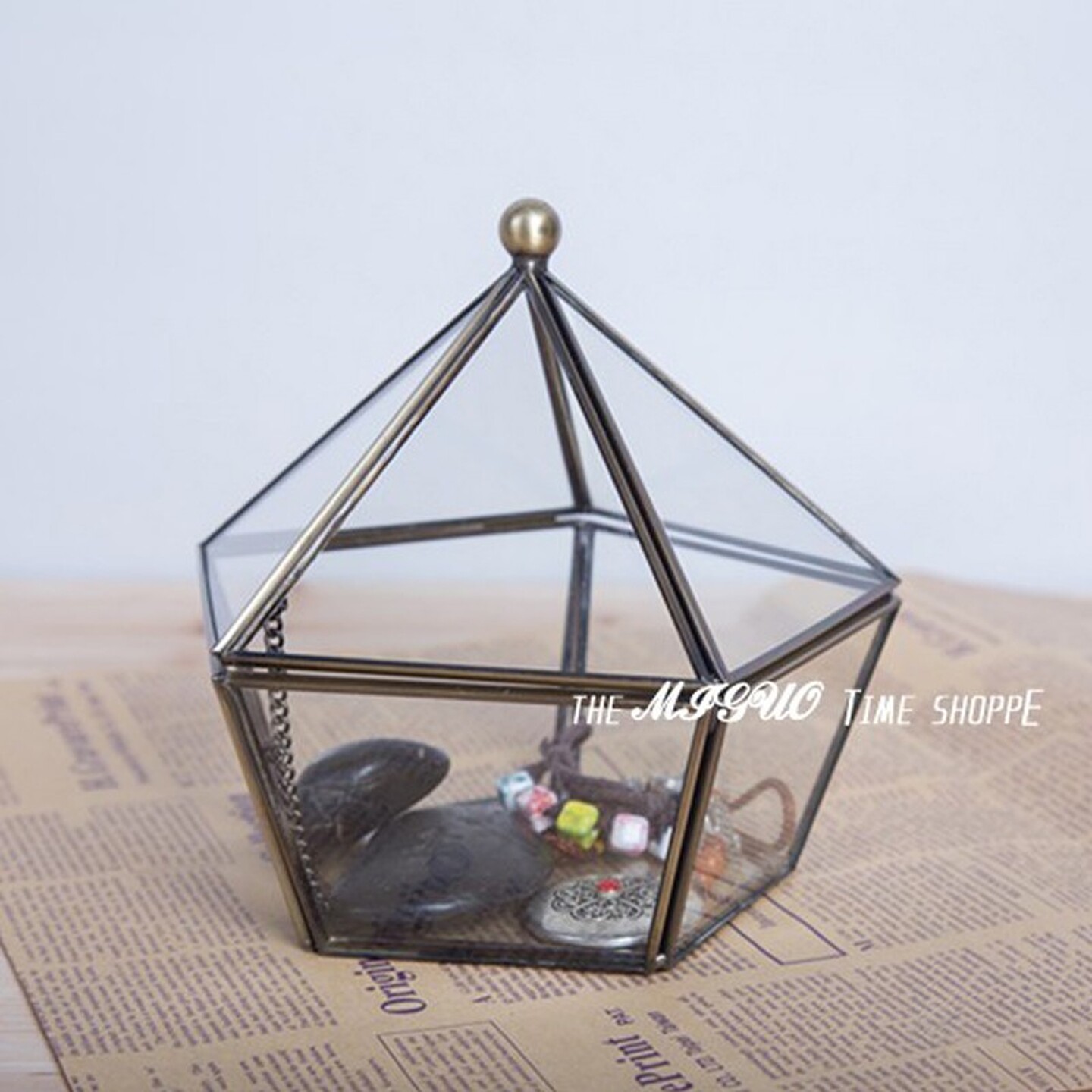 Simple transparent glass wedding ring jewelry box purification box