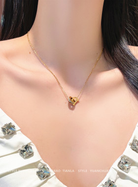 钛钢不掉色双环字母项链女