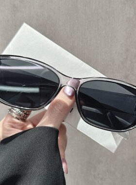 复古高级感曲面屏设计猫眼黑色框墨镜女款防紫外线方圆脸太阳镜女