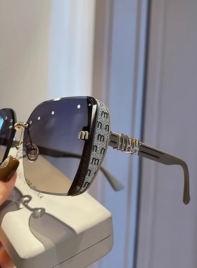 新款韩版高级感浅色遮阳太阳镜