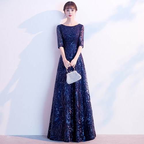 蓝色亮片妈妈晚礼服女高级感气质高端年会主持人大合唱演出服长裙 - 图2