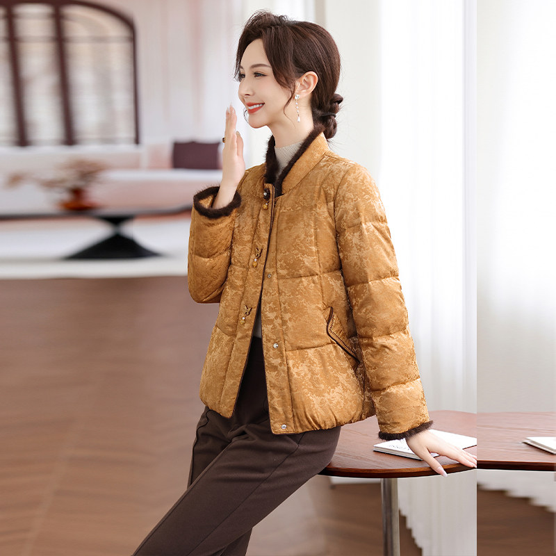 新中式妈妈冬季羽绒服女短款2025冬新款中老年洋气白鸭绒保暖外套,淘宝优惠券,粉丝福利购,淘宝优惠卷