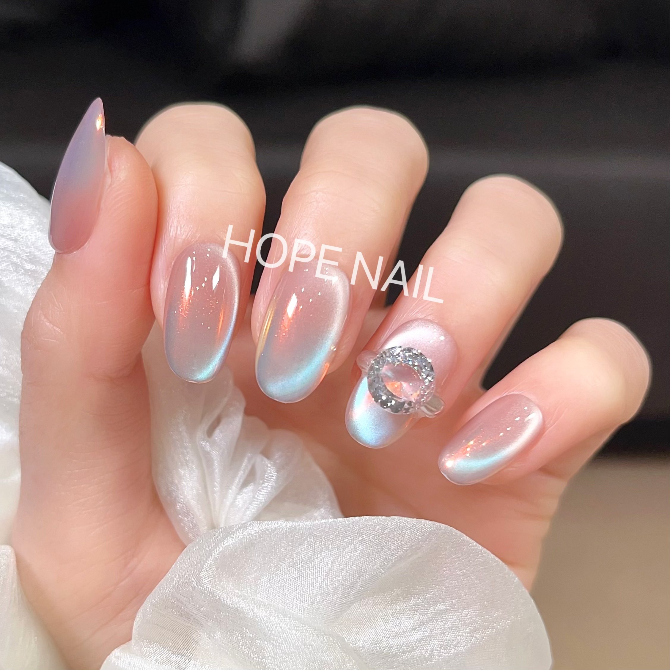 【一克拉】轻奢海莉极光猫眼手工穿戴甲气质显白爆闪婚甲美甲贴片,淘宝优惠券,粉丝福利购,淘宝优惠卷