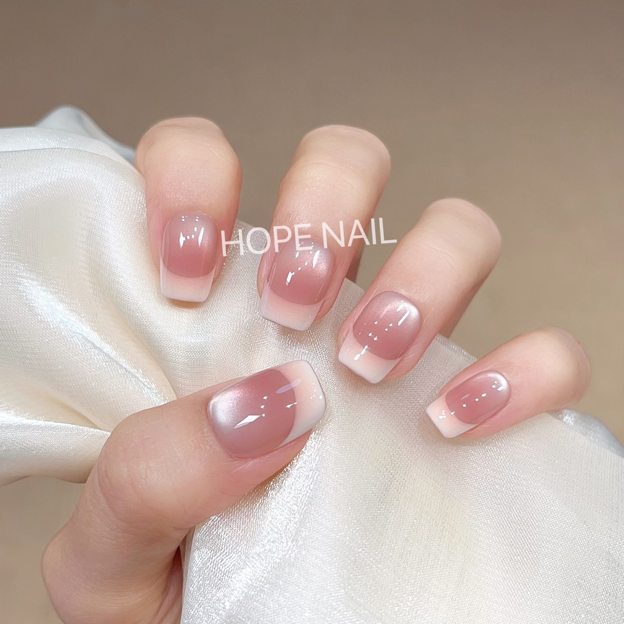 【蜜桃奶盖】温柔裸色腮红法式猫眼手工穿戴甲高级感显白美甲贴片,淘宝优惠券,粉丝福利购,淘宝优惠卷