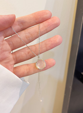 温柔白月光圆形吊坠项链女