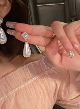 原创法式赫本风巴洛克珍珠耳环女小众设计水滴耳坠高级感耳饰配饰