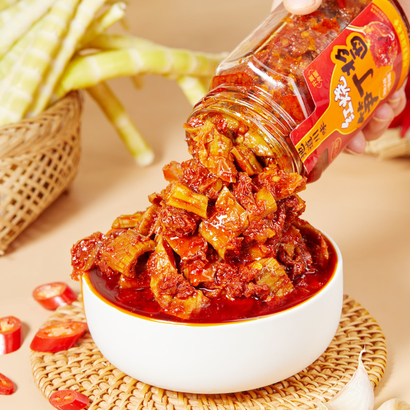 川南双椒牛肉酱192g爆炒下饭酱红烧牛肉酱笋丁辣椒酱拌饭酱拌面酱,淘宝优惠券,粉丝福利购,淘宝优惠卷