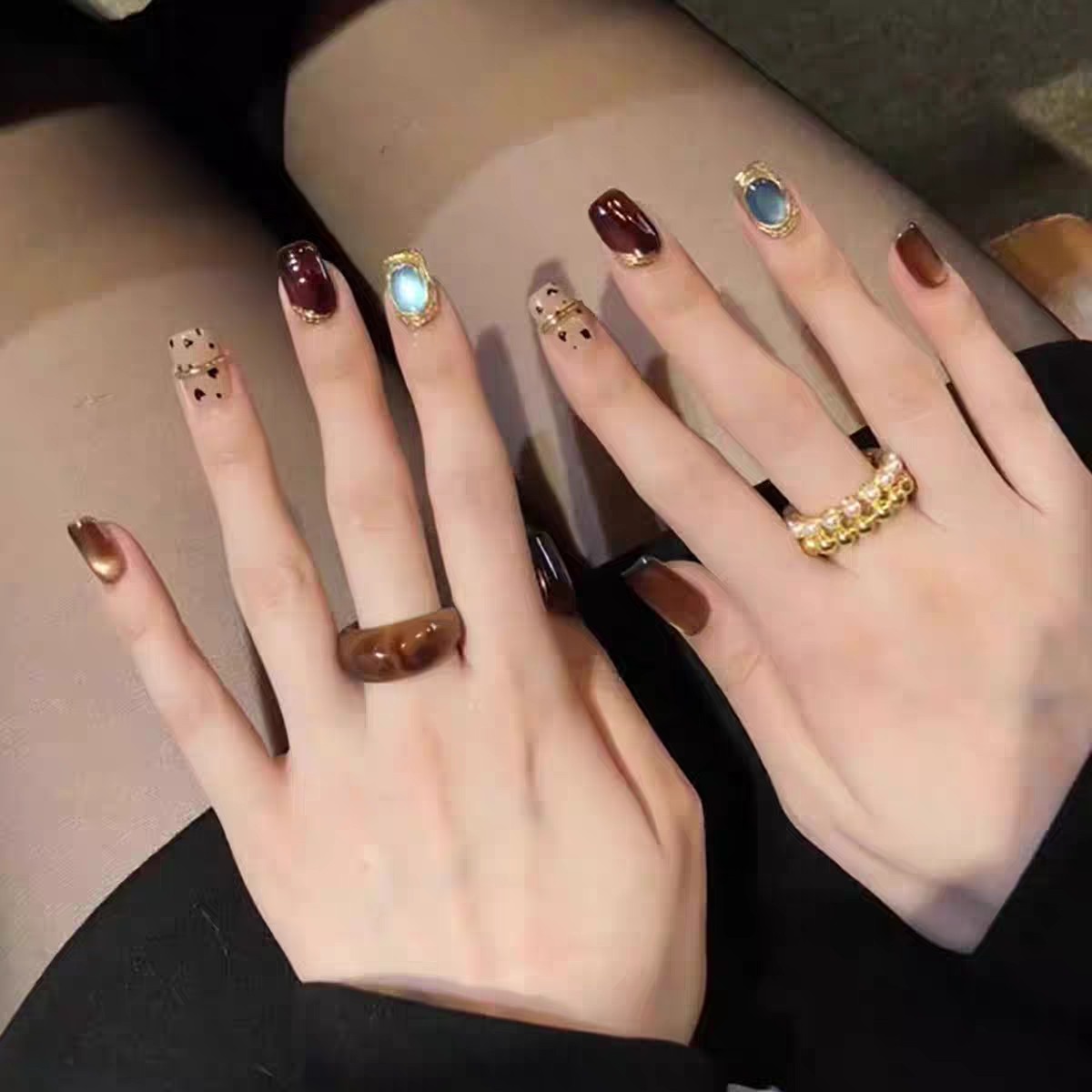 秋冬爆款纯手工穿戴甲焦糖琥珀猫眼美拉德复古短款显白老钱风气质,淘宝优惠券,粉丝福利购,淘宝优惠卷