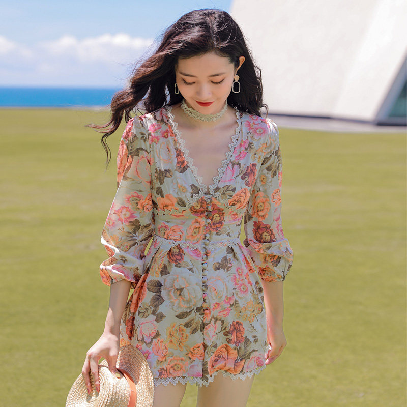 2021冬新款冬古印花v领蕾丝花边 lumigon休闲裤