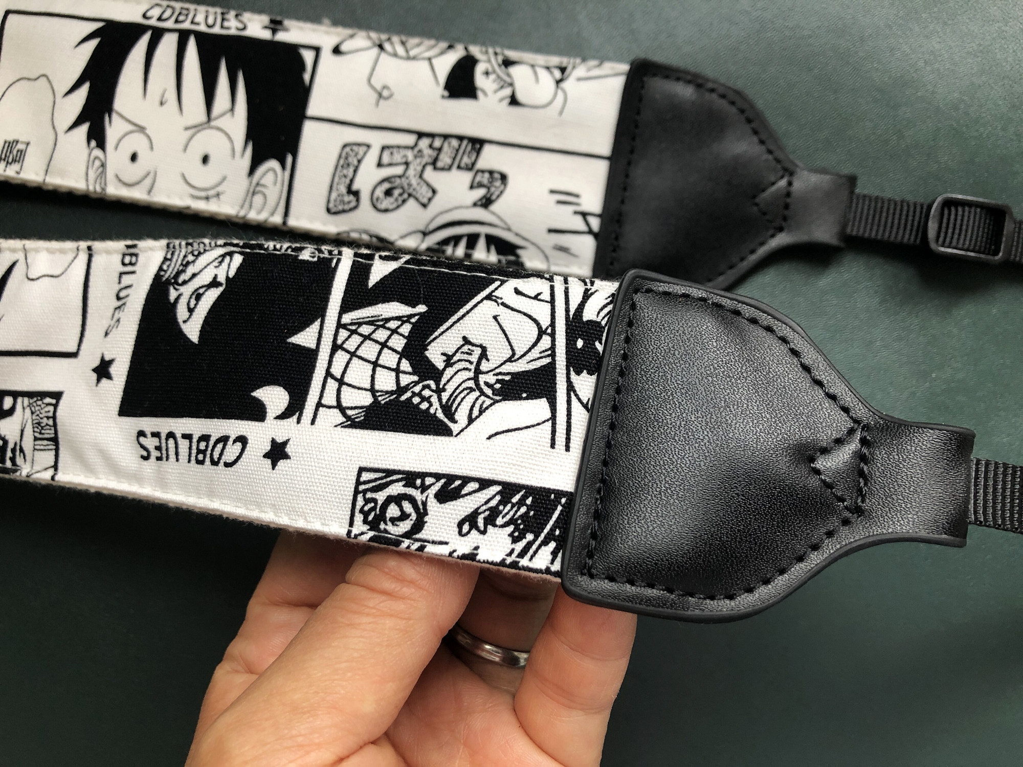 纯手工黑白动漫加长加宽5CM宽通用相机背带斜跨背带camera strap - 图2