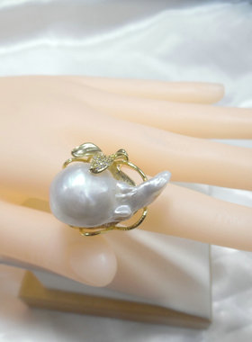 天然珍珠女士巴洛克淡水养殖项链