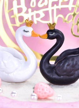 盆栽摄影可爱风塑料蛋糕小动物