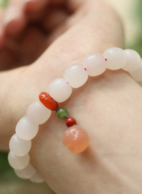 女和田玉藕粉手串 10×9老型珠手串 搭配南红环玛瑙水蜜桃吉祥饰