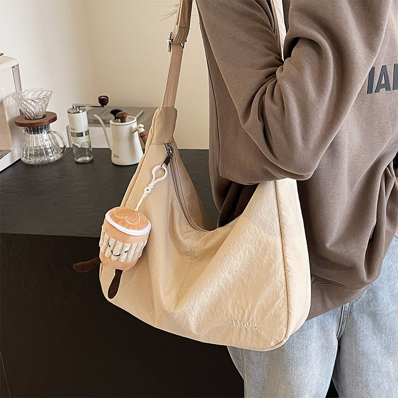 帆布包包女包2025新款时尚简约单肩包休闲简约百搭通勤学生斜挎包,淘宝优惠券,粉丝福利购,淘宝优惠卷