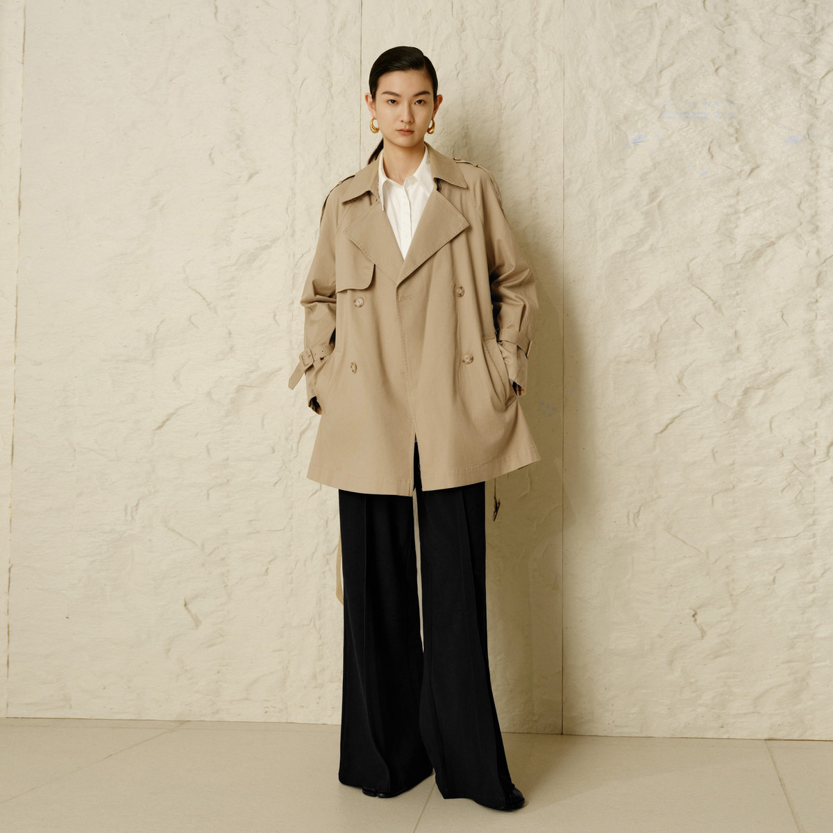 艾诺丝雅诗秋季新品经典百搭松弛感老钱风短款风衣外套女10822137,淘宝优惠券,粉丝福利购,淘宝优惠卷