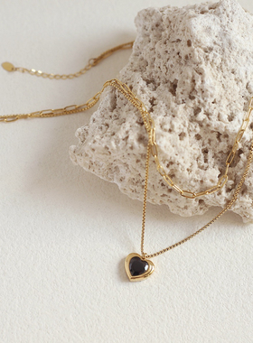 中世纪高审美复古气质迷你爱心黑玛瑙项链女新中式双层金色锁骨链