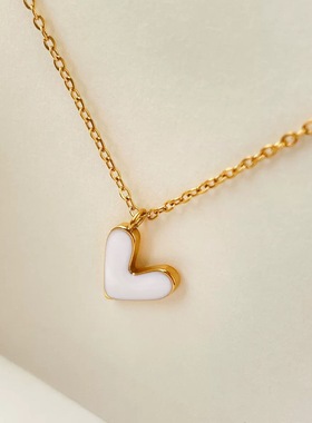 白色贝壳爱心项链轻奢百搭
