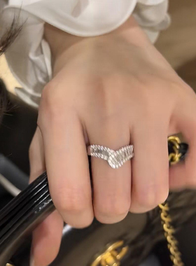 小富婆!自带高级感温暖明亮闪亮钻钻减龄不撞款小众风戒指中指