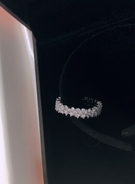 轻奢高级感钻莫桑潮网冷淡风戒指
