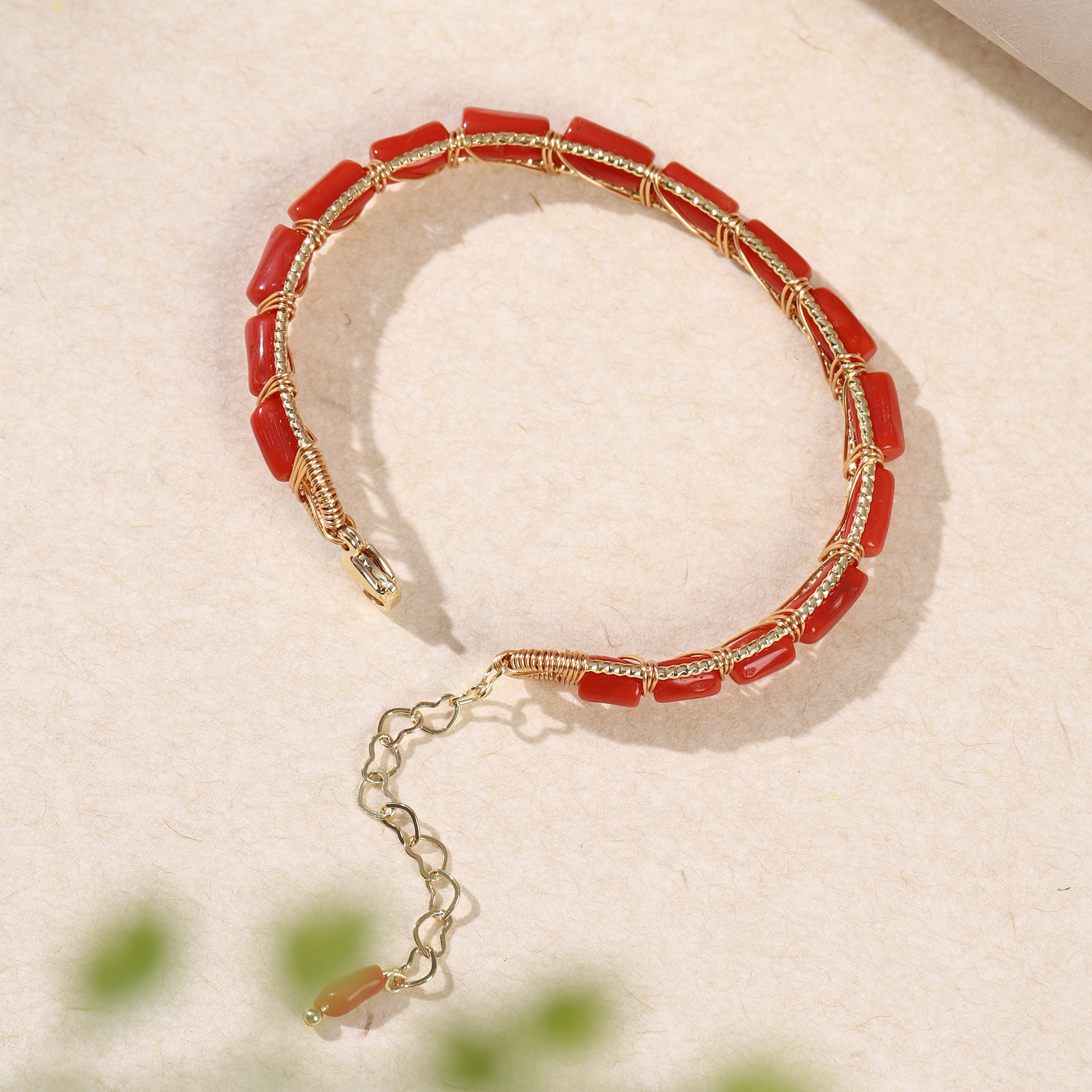 【胡可推荐】红桥 珊瑚开口可调节手镯新中式国风 合金,淘宝优惠券,粉丝福利购,淘宝优惠卷