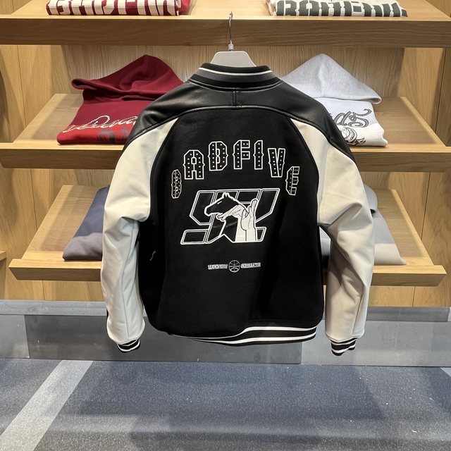 Li Ning 26 spring and winter new men's and women's anti-Wu BADFIVE three-dimensional contrast stitching baseball collar cotton jacket AJMW009