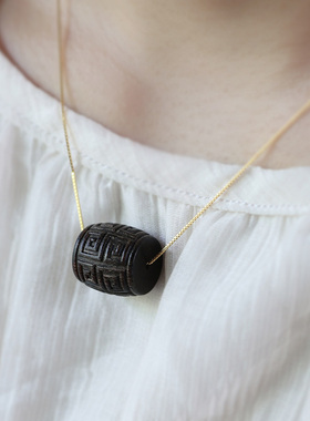 DJY女士沉香回纹项链吊坠