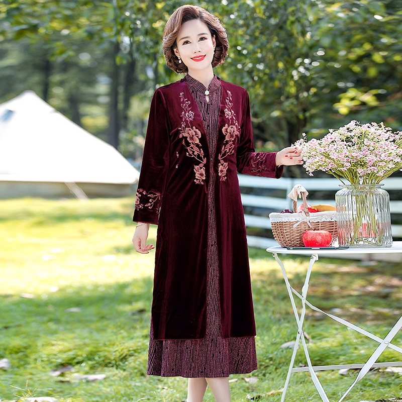 中年春秋装女装2020新款中老年洋气 浅织中老年女装