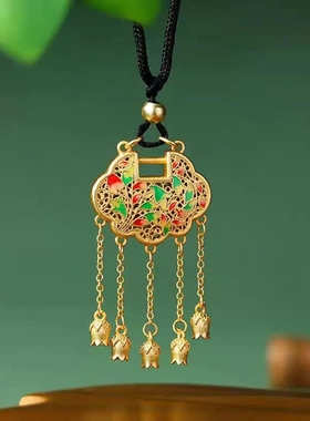 6873号 足银990镀金镂空珐琅平安锁铃兰花流苏同心吊坠百搭项