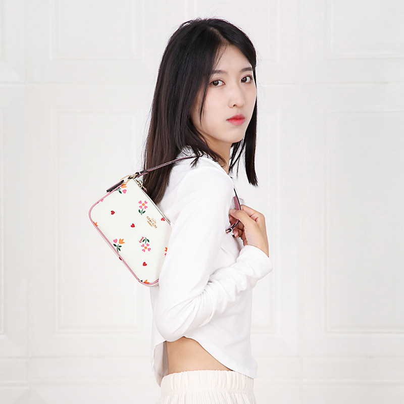  云奢汇女士包袋