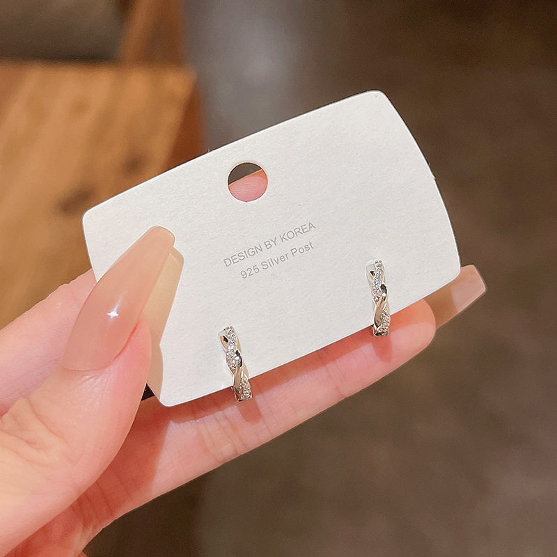 【饰全饰美】S925银针精致微镶麻花耳扣耳钉女韩国新款耳环耳,淘宝优惠券,粉丝福利购,淘宝优惠卷