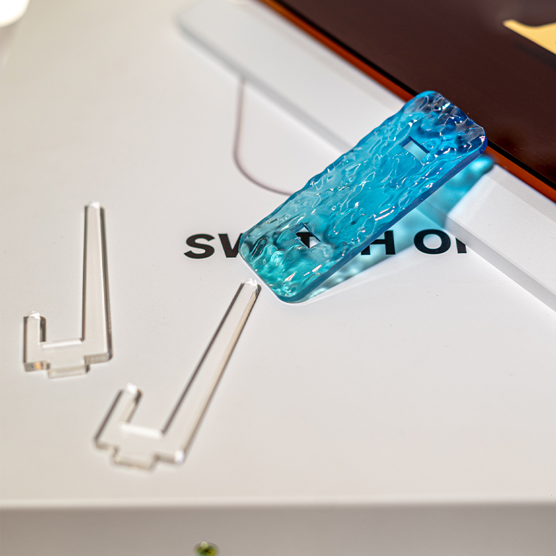 ins风高颜值吧唧支架 创意彩色渐变水波纹亚克力谷美道具展示架 - 图3