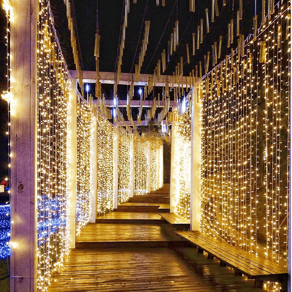 Ice strip lights, flashing lights, string lights, stars, waterfall, water lights, ambient lights, outdoor camping decoration stars