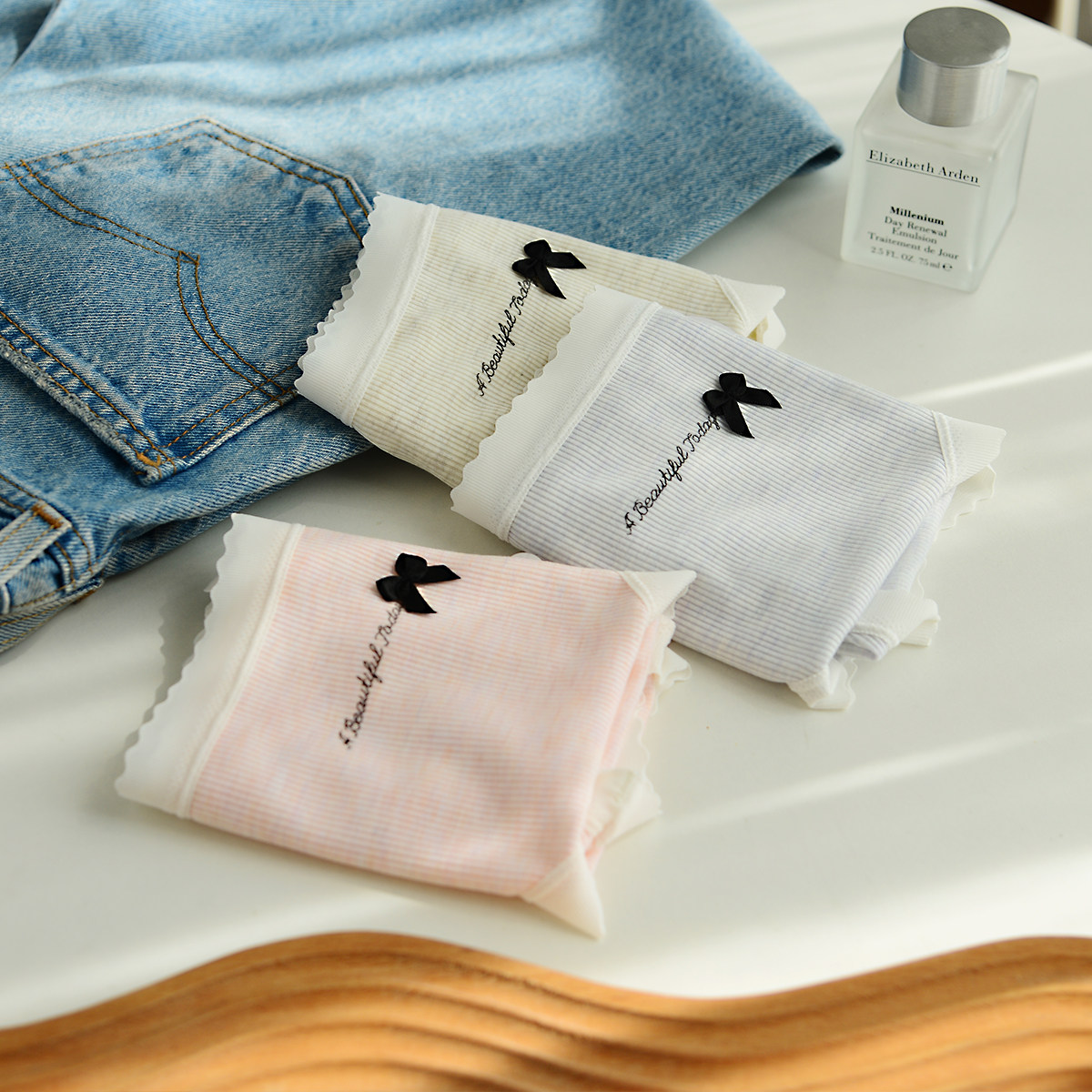 黛丝少女少女内裤女士中腰螺纹莫代尔棉包臀柔软舒适透气抑菌三角,淘宝优惠券,粉丝福利购,淘宝优惠卷