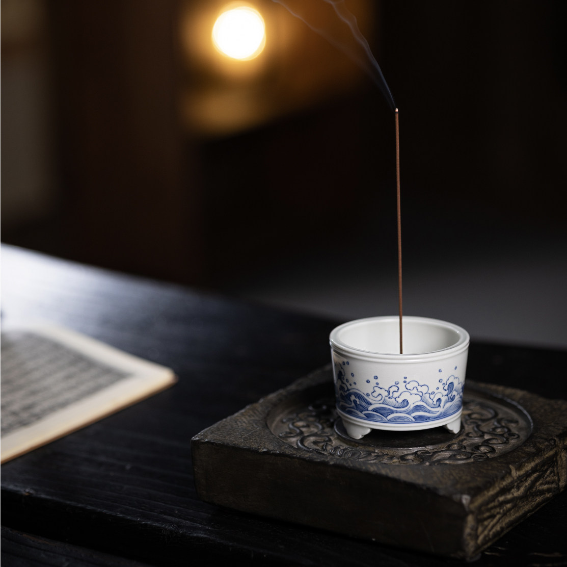 永庆香堂【碧落潮生】陶瓷香炉景德镇青花手绘复古沉檀香熏香炉,淘宝优惠券,粉丝福利购,淘宝优惠卷