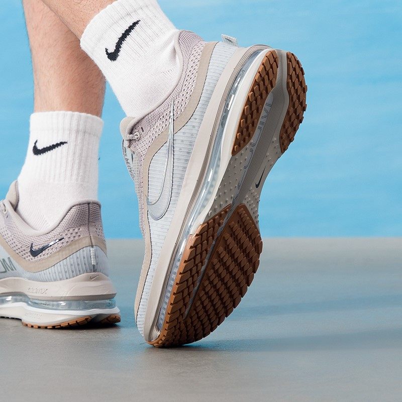 Nike耐克男鞋2025冬季新款PEGASUS PREMIUM 1低帮运动鞋HQ2592,淘宝优惠券,粉丝福利购,淘宝优惠卷