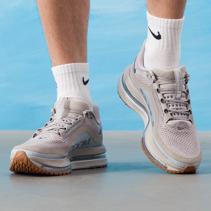 Nike耐克男鞋2025冬季新款PEGASUS PREMIUM 1低帮运动鞋HQ2592,淘宝优惠券,粉丝福利购,淘宝优惠卷