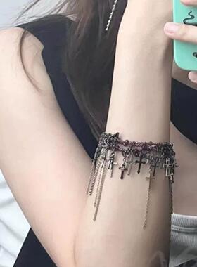 暗黑系字架流苏手链女红