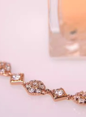 Desigual手链女款轻奢小众新款气质精致电镀K金首饰花朵锆石手串