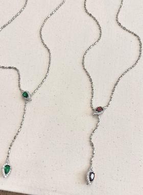 爆闪祖母绿色灵蛇项链女式轻奢